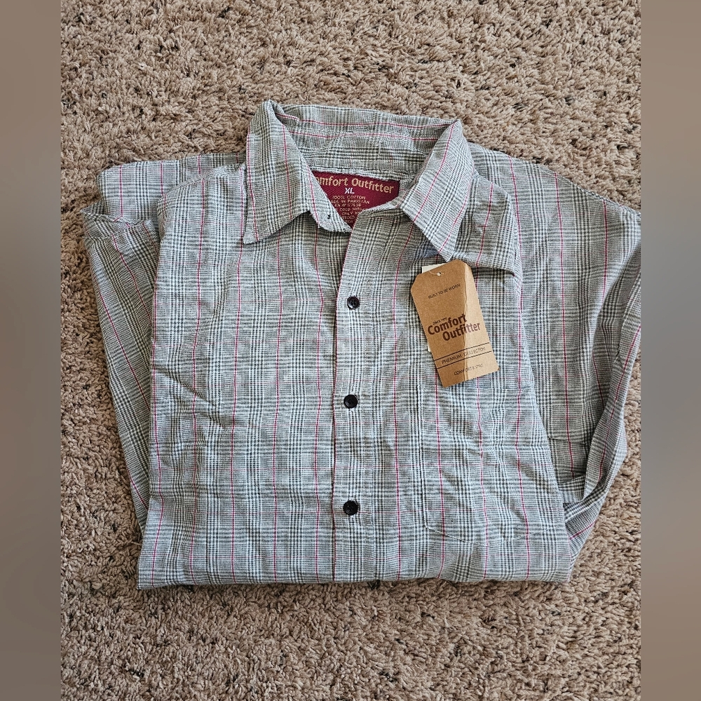 🩶 Comfort Outfitter Gray Plaid Men's Button Down Shirt